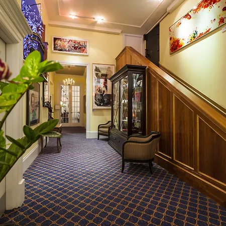 Lhotel-3