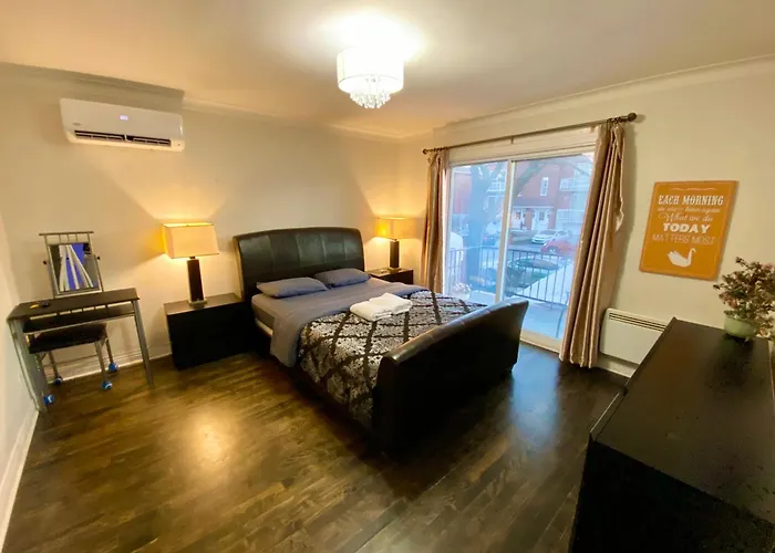 Montreal Homes - Affordable Rooms, Smart Tv, Shared Kitchen